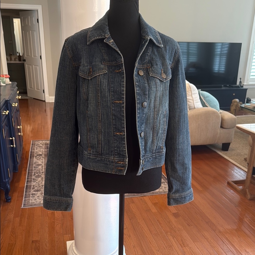 LOFT Classic Denim Jacket size 6 NWOT